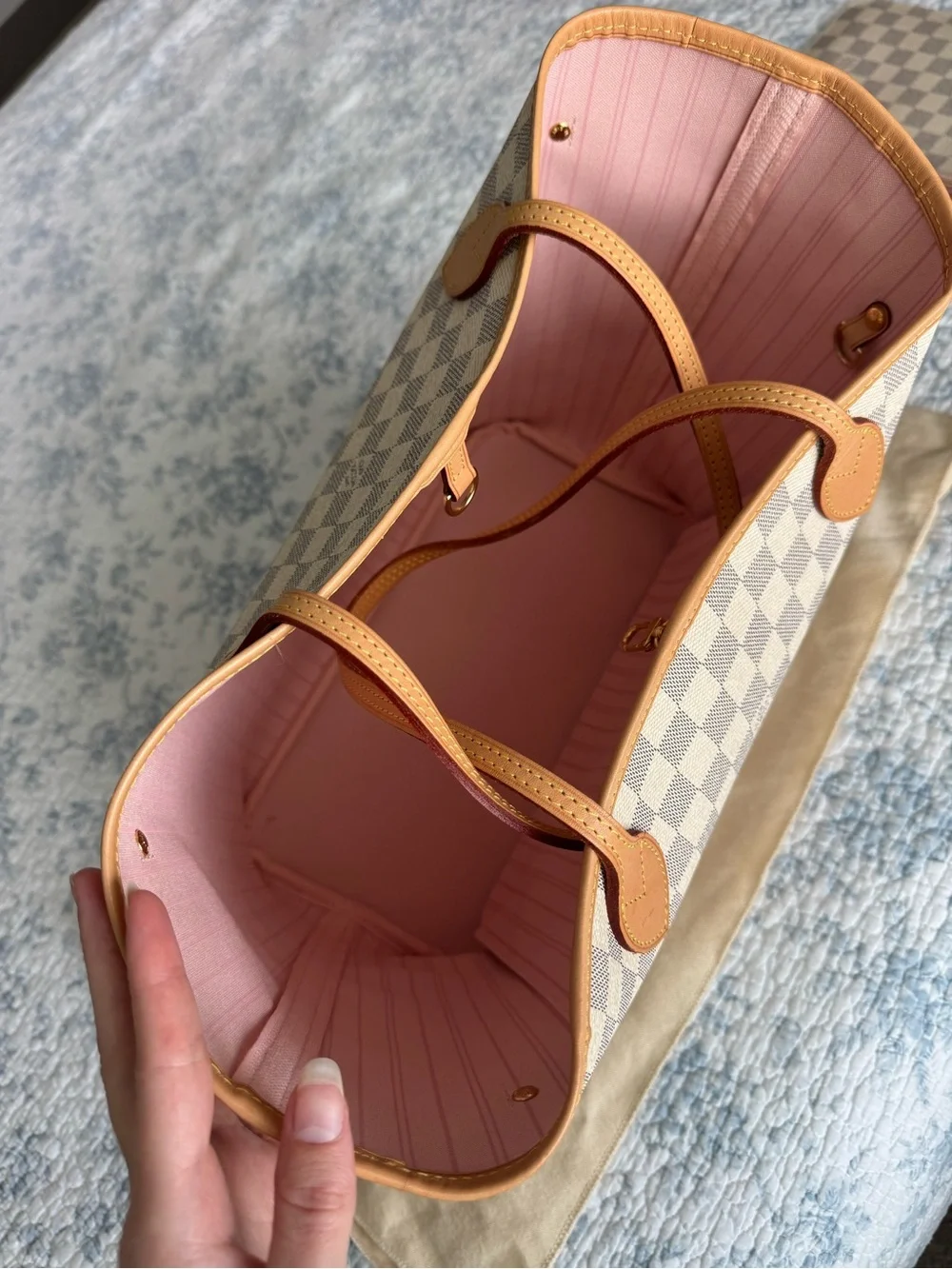 Louis Vuitton Neverfull MM Tote in Damier Azur with Rose Ballerine Interior